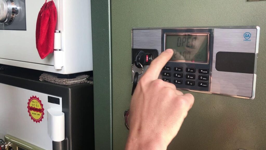 Hướng Dẫn Cách Đổi Mật Khẩu Két Sắt Hòa Phát Trong 5 Phút, Ai Cũng Làm Được
