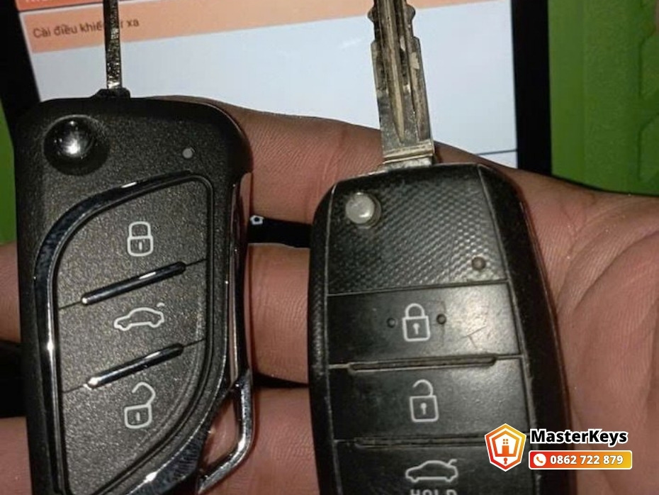 Re-sync remote Toyota Camry tại tầng hầm B2 Sunrise City Quận 7 bằng thiết bị OBD2