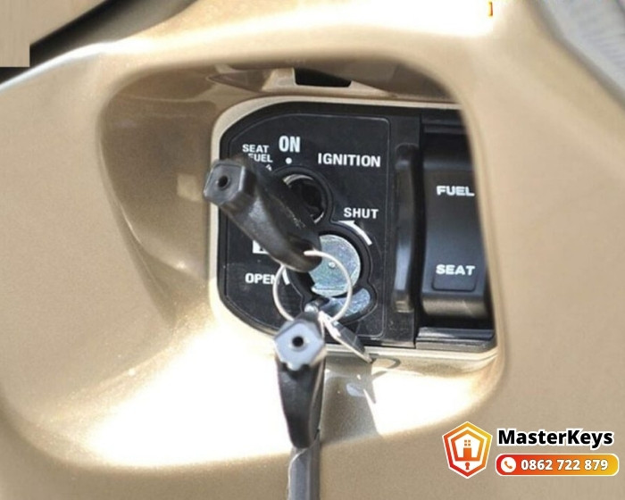 Honda Lead Dùng Loại Chìa Nào? Smartkey Hay Chìa Cơ?