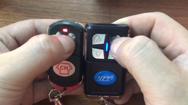Thay Pin Remote Cửa Cuốn | 5 Bước Tự Làm Tại Nhà