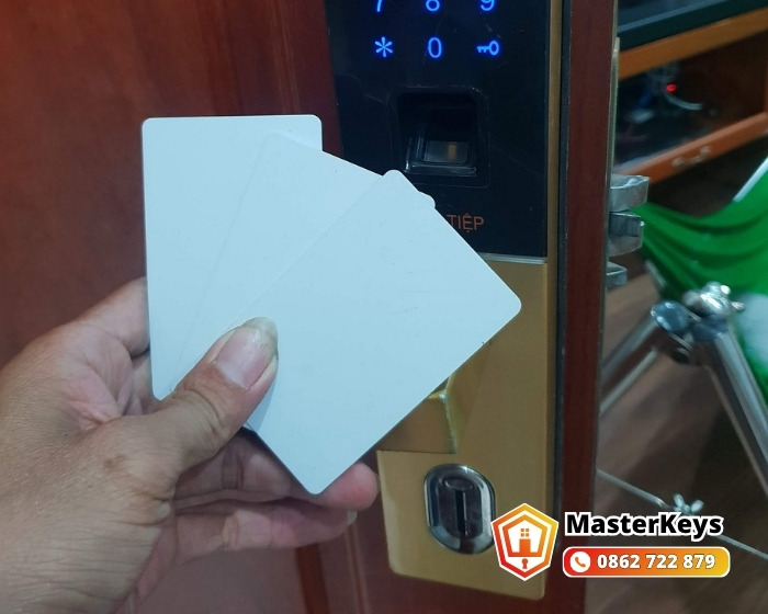 Sao chép thẻ từ thang máy chung cư mới bàn giao và thẻ chấm công KCN tại Biên Hòa Đồng Nai