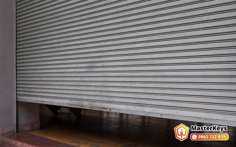 Cách Mở Cửa Cuốn Bằng Điều Khiển | Hướng Dẫn Đủ 3 Tình Huống