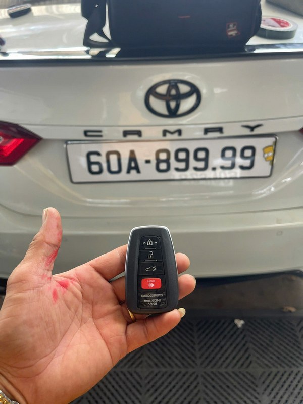 Làm Chìa Khóa Xe Camry | Nhanh chóng, Cứu hộ tận nơi 24/7