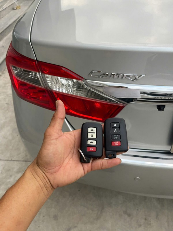 Làm Chìa Khóa Xe Camry | Nhanh chóng, Cứu hộ tận nơi 24/7
