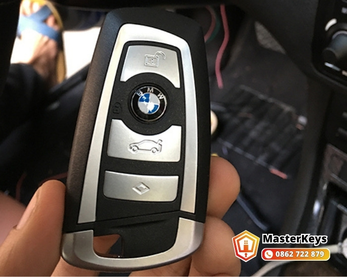 Làm Chìa BMW Khi Còn Chìa Gốc Khác Hoàn Toàn Khi Mất Hết Chìa