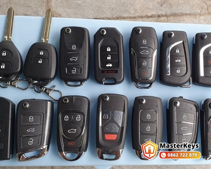 Làm Chìa Khóa Toyota Bằng Cách Nào? Cần Chuẩn Bị Gì?