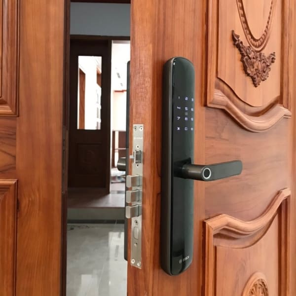 lắp đặt khóa vân tay lắp đặt khóa vân tay