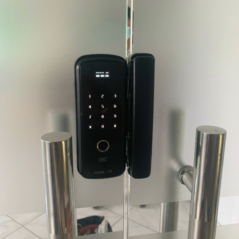 lắp đặt khóa vân tay lắp đặt khóa vân tay