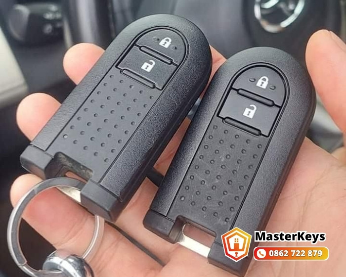 Làm chìa khóa Toyota Rush [Siêu Nhanh] - Bảo Hành 12 Tháng