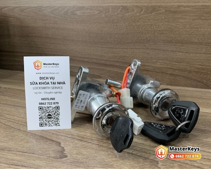 Bảng giá thay ổ khóa xe điện 2025 – Giant, Yadea, VinFast, NIU, Gogoro, DKbike từ 200k–4.5 triệu