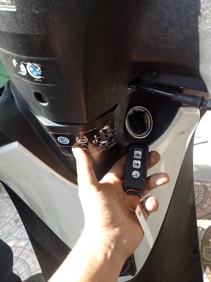 mất chìa khoá xe nvx mất chìa khoá xe nvx
