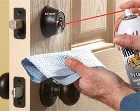 khóa cửa bị kẹt
