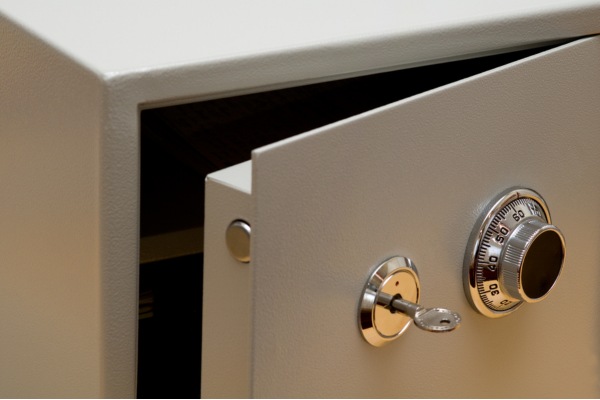 Cách Sử Dụng Két Sắt Cơ Toàn Tập Cho Người Mới