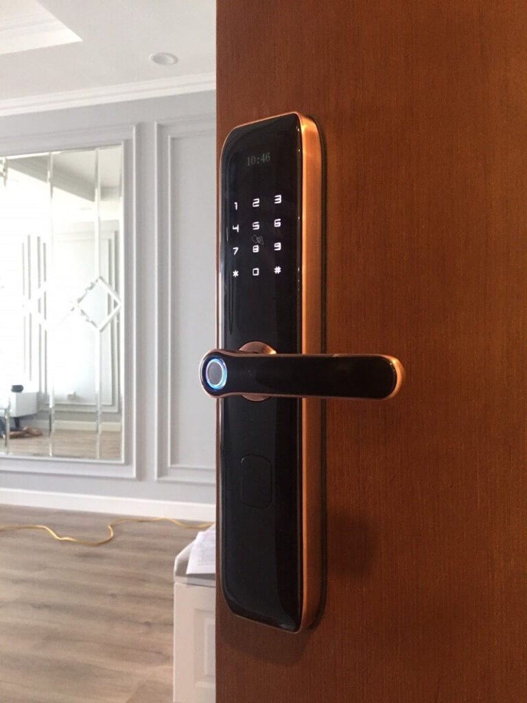 Lỗi khóa cửa không báo đèn | 5 Nguyên Nhân Và Cách Xử Lý Nhanh Trong 1 Phút