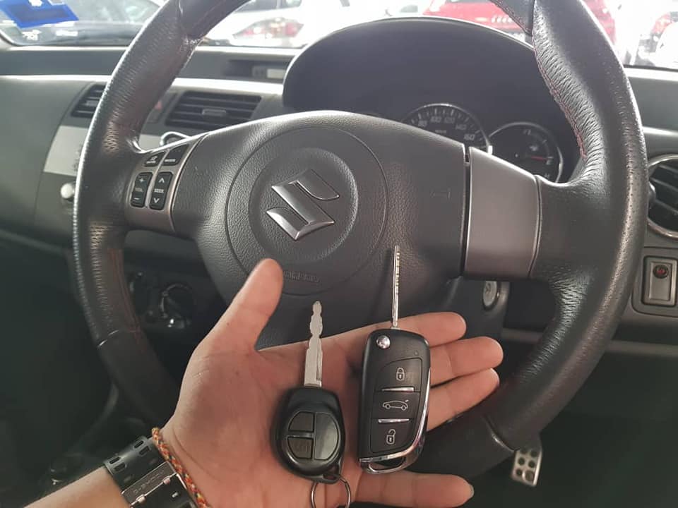 Làm Lại Chìa Khóa Xe Suzuki Hướng Dẫn Toàn Tập Và Báo Giá 2025