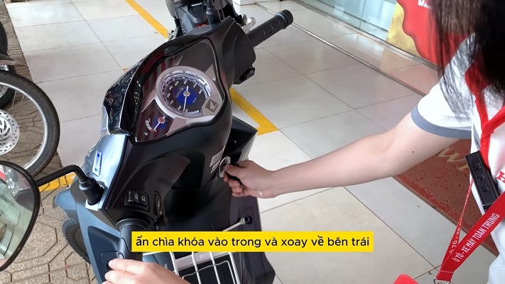 Hướng Dẫn Cách Khóa Cổ Xe Wave Đơn Giản, Dễ Hiểu