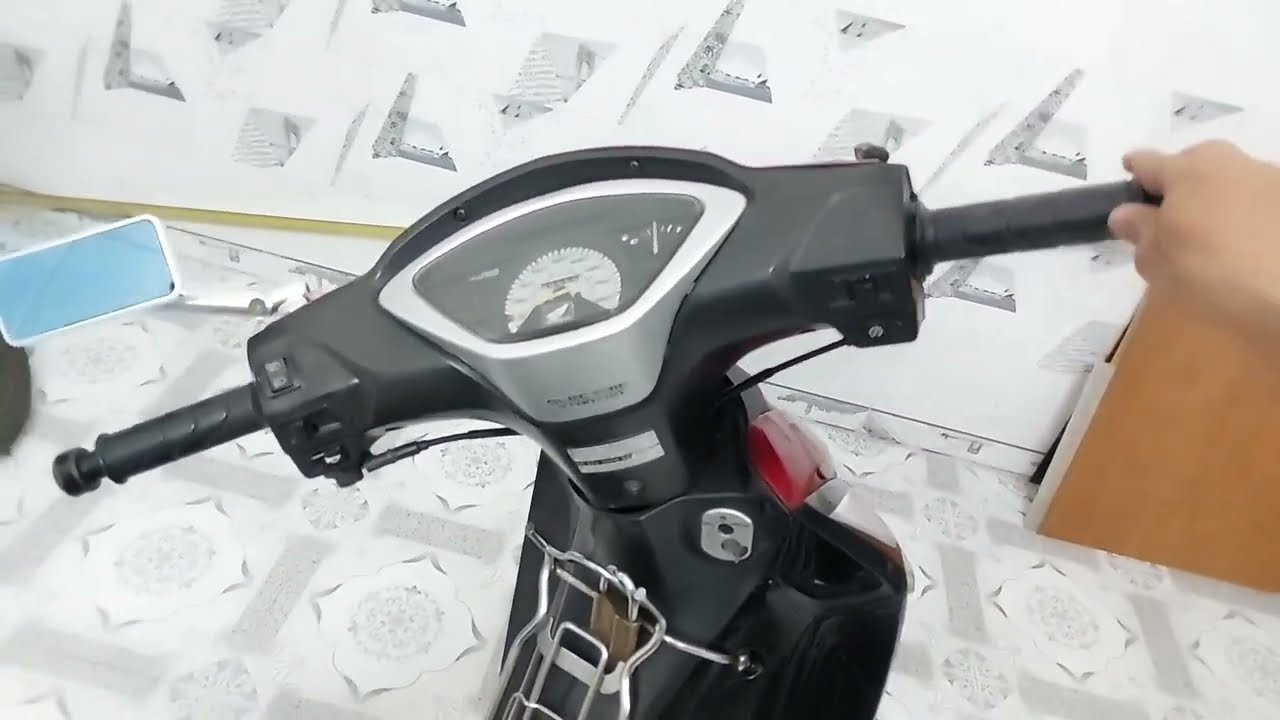 Cách Mở Cốp Xe Future: Toàn Tập Hướng Dẫn Xử Lý Sự Cố 2025 Cách Mở Cốp Xe Future: Toàn Tập Hướng Dẫn Xử Lý Sự Cố 2025