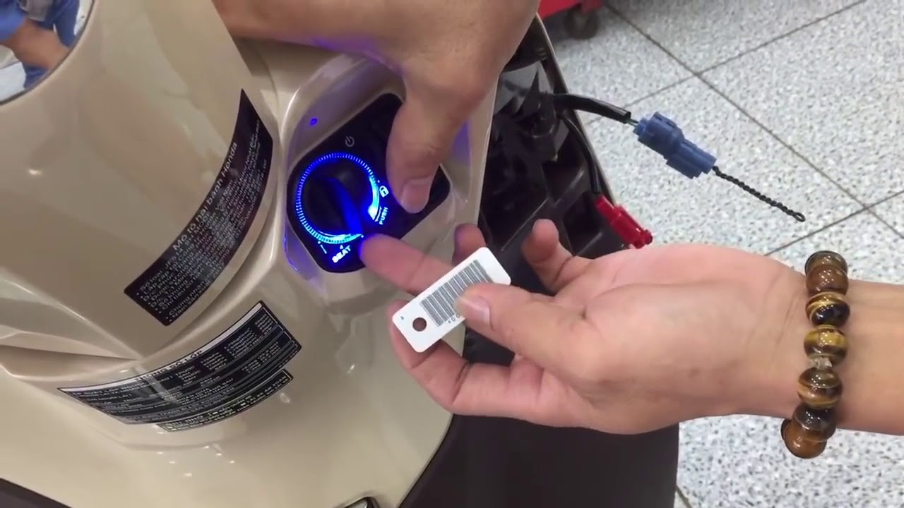 TOP 7 Cách mở cốp Xe Air Blade khi mất chìa khóa dễ làm, hiệu quả