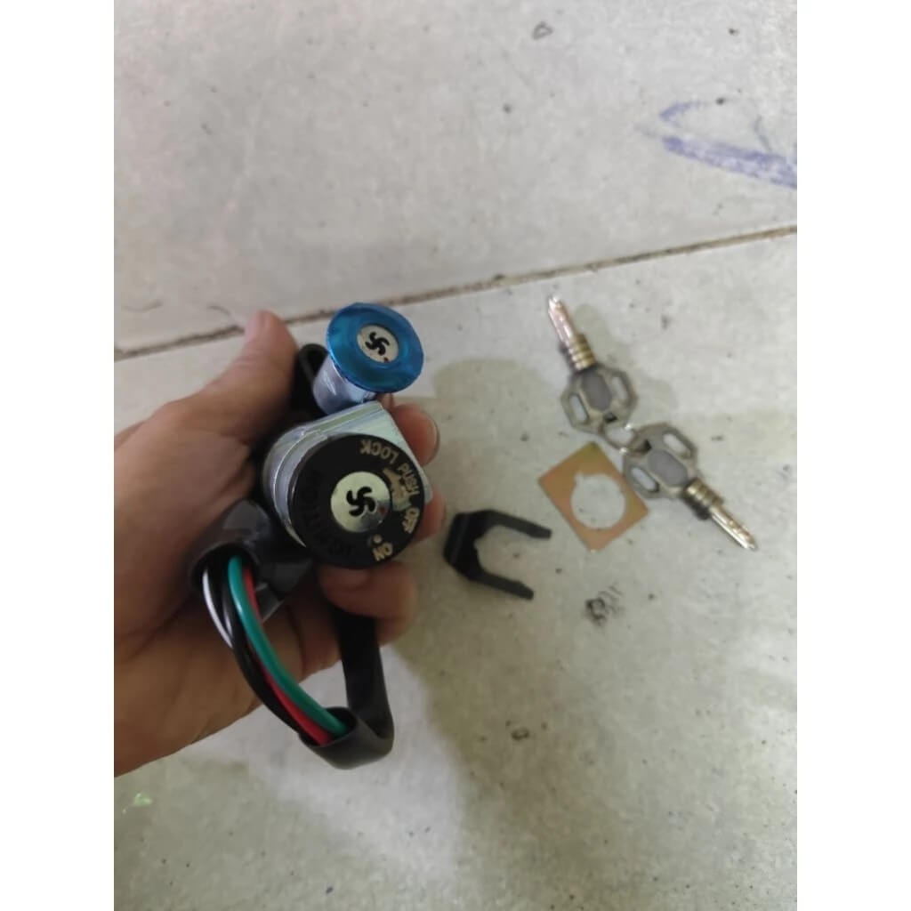 Thay Ổ Khóa Xe Wave Hết Bao Nhiêu Tiền? Xem Bảng Giá