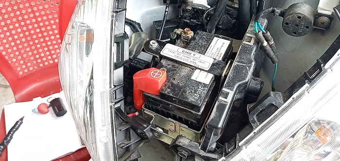 Cầu Chì Xe Vision Nằm Ở Đâu? Hướng Dẫn Tìm Và Thay Tại Nhà