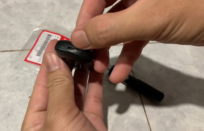 Thay Pin Chìa Khoá SH | 5 Dấu Hiệu, Cách Tự Làm