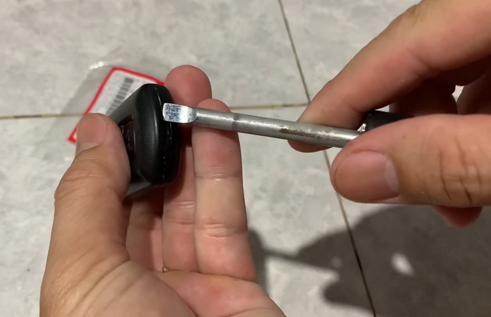 Thay Pin Chìa Khoá SH | 5 Dấu Hiệu, Cách Tự Làm