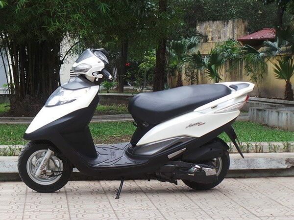 Cách Mở Cốp Xe Attila Khi Bị Kẹt, Mất Chìa, Hết Bình