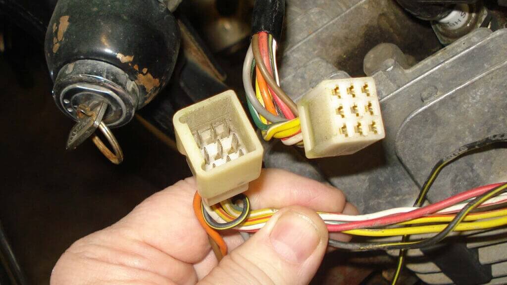 Xe Tay Ga Bật Chìa Khoá Không Lên Điện? Nguyên Nhân Và Cách Sửa