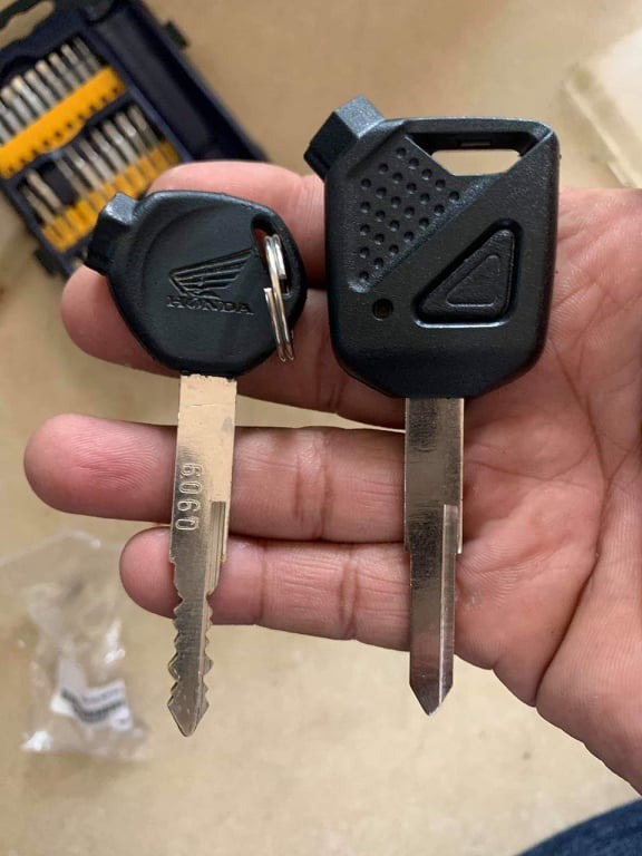 Làm Chìa Khóa Xe Vario 125/150/160 Tận Nơi [Bảng Giá ]