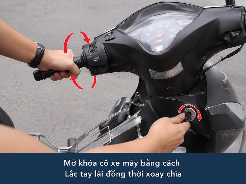 Cách Mở Khóa Cổ Xe Máy Bị Kẹt Nhanh Và An Toàn