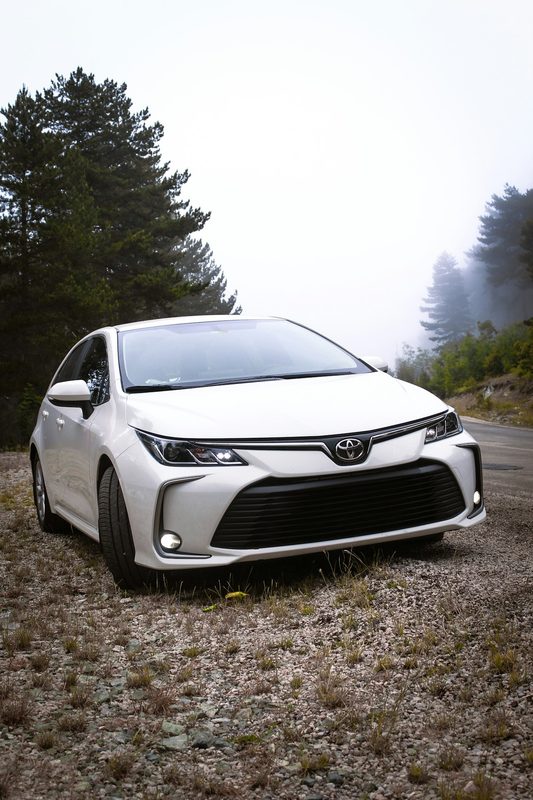 cách mở cửa xe vios khi quên chìa khóa