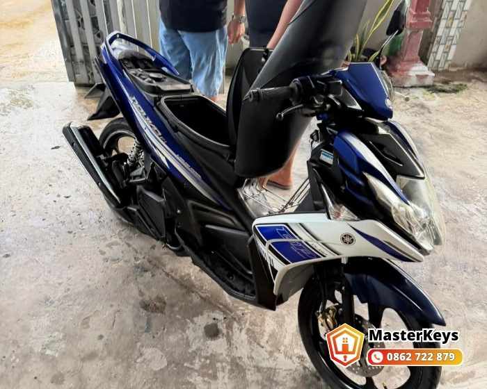 Cách Mở Cốp Xe Nouvo Khi Mất Chìa Khóa