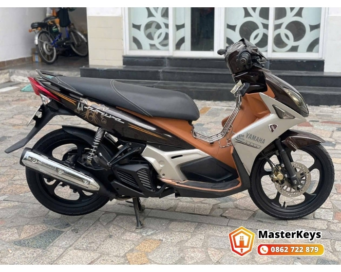 So Sánh Cách Mở Cốp Nouvo Đời Cũ Và Nouvo LX