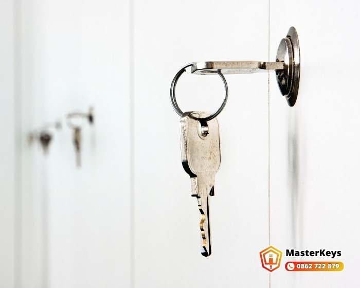 Lắp khóa tủ locker cho cơ sở kinh doanh dịch vụ khu Chợ Lớn Quận 5