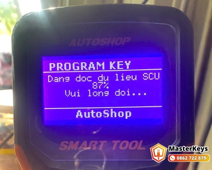 Gọi thợ khóa đọc mã từ cụm khóa, áp dụng khi mất luôn cả thẻ mã ID