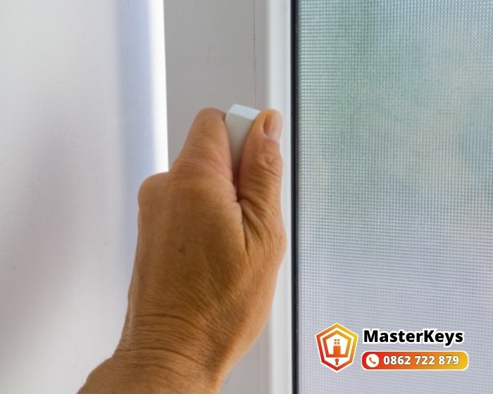Cách Mở Cửa Khi Bị Khóa Trái Theo Từng Loại Khóa