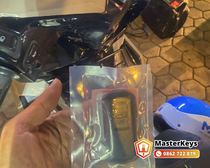 Airblade Có Mấy Loại Chìa? Smartkey, Remote Hay Chìa Cơ?