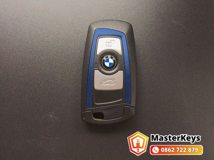 chìa khóa thông minh BMW ba nút khóa, mở cửa và mở cốp