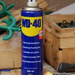 RP7 vs WD40: Việc Nào Dùng Chai Nào Cho Cửa Và Khóa?